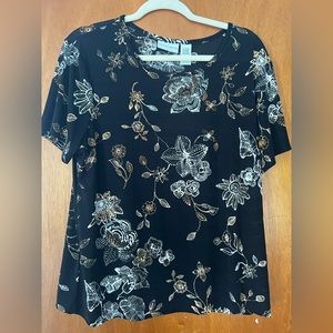 Jaclyn Smith Large Short Sleeve Black Floral Top